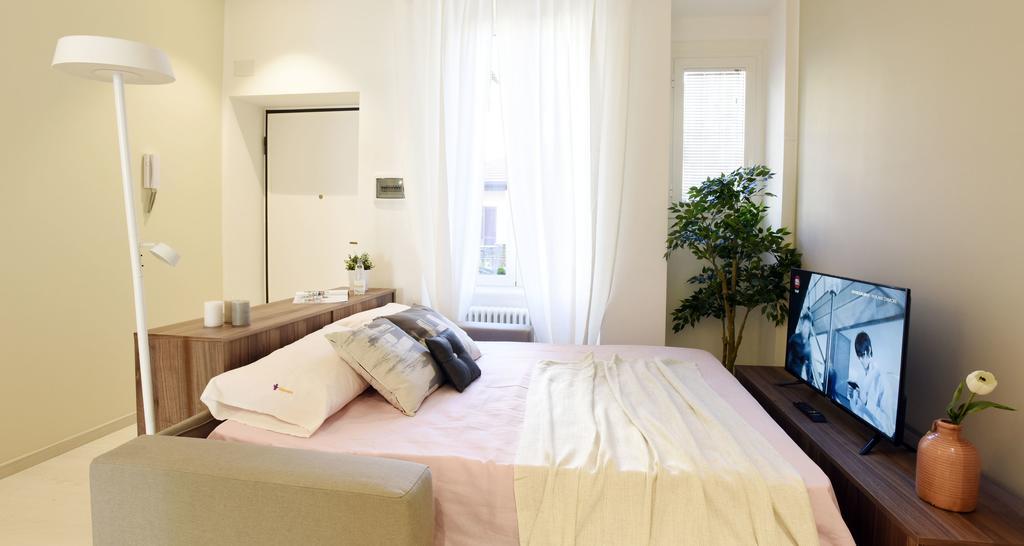 Altido Superb Apt Near Arco Della Pace And Sforzesco Castle Milan Bagian luar foto