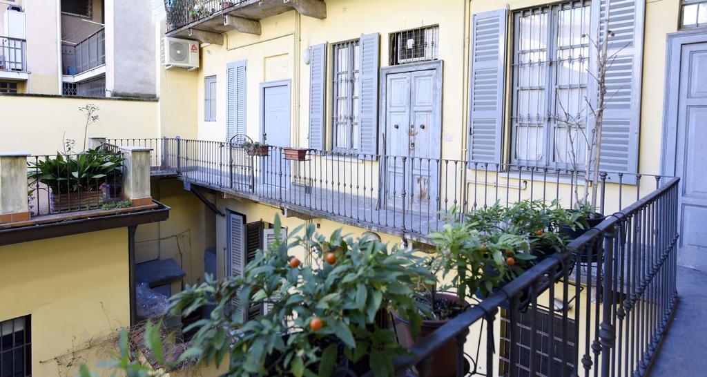 Altido Superb Apt Near Arco Della Pace And Sforzesco Castle Milan Bagian luar foto