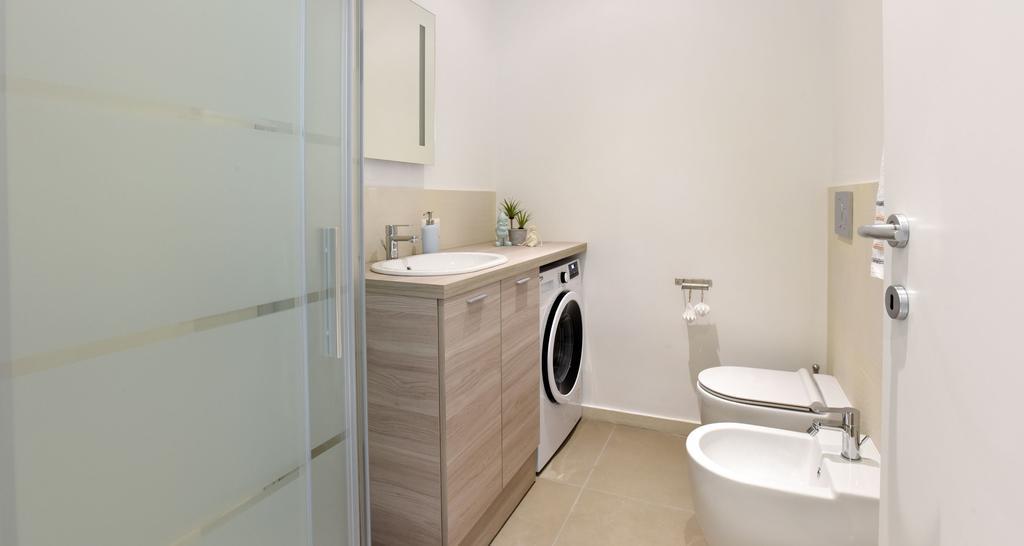 Altido Superb Apt Near Arco Della Pace And Sforzesco Castle Milan Bagian luar foto